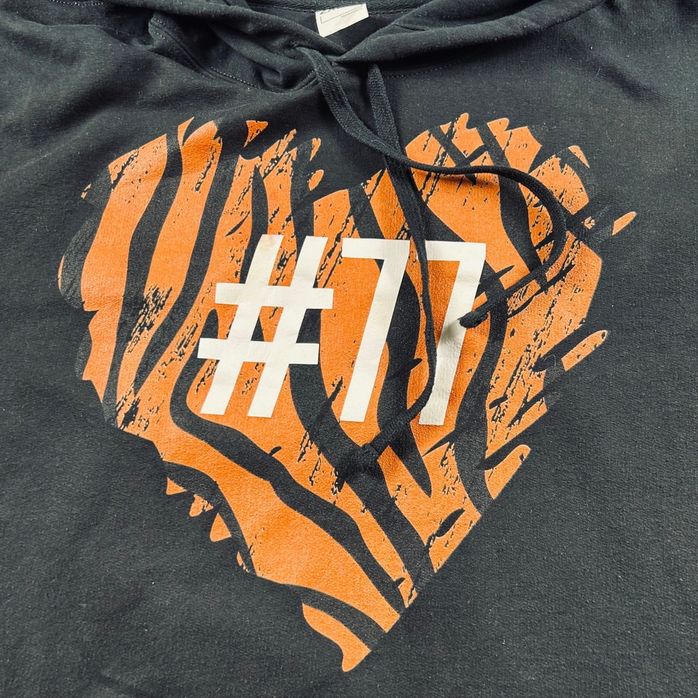 Black Graphic Hoodie Orange Heart Tiger Stripe #77 Pullover Sweatshirt Mens 2XL - Picture 10 of 10